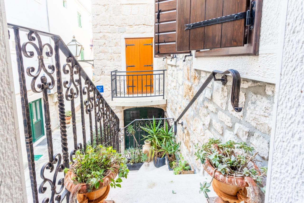 Stone House Srida Appartement Baška Voda Buitenkant foto