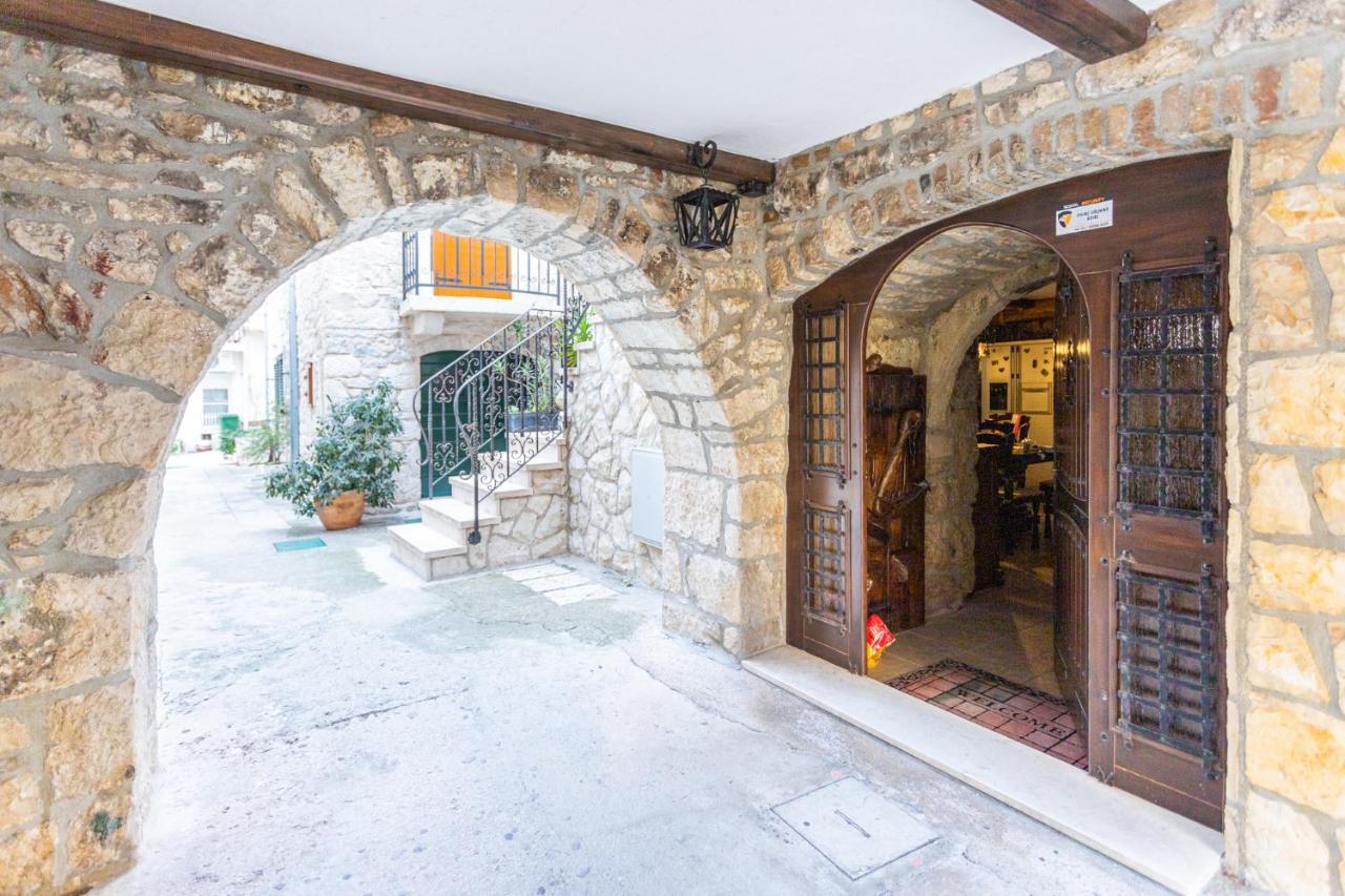Stone House Srida Appartement Baška Voda Buitenkant foto